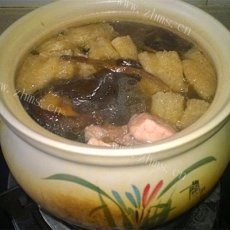 营养筒骨菌菇汤