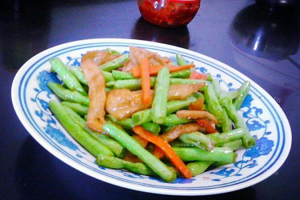 家常豇豆炒麸皮
