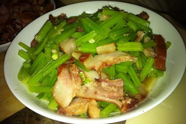 芹菜猪头肉