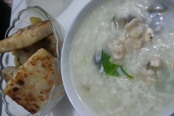 皮蛋瘦肉粥