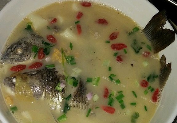 鲫鱼山药枸杞汤