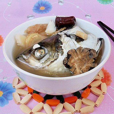 天麻党参鱼头汤