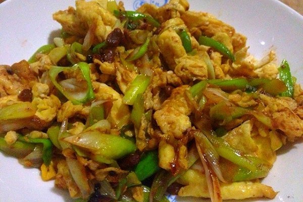 葱酱香鸡蛋