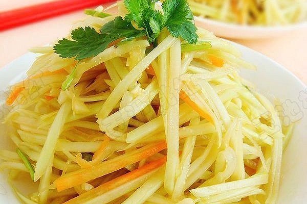 家常凉拌青木瓜丝