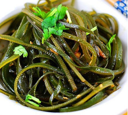 炝拌海带丝（减肥凉拌菜）