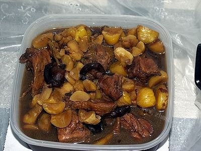 自制栗子炖鸡