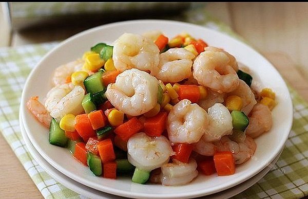 三色炒虾仁