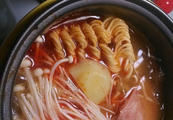 宿舍系列第二季～秘制公仔面