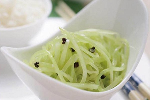 清炒莴笋丝