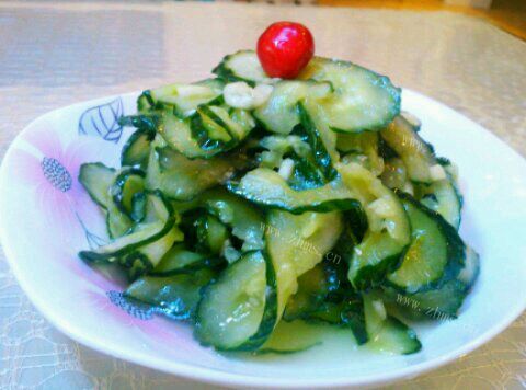 家常蒜蓉拌黄瓜