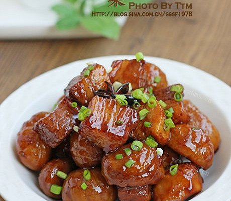板栗红烧肉