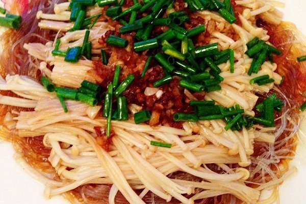 粉丝蒜蓉蒸金针菇