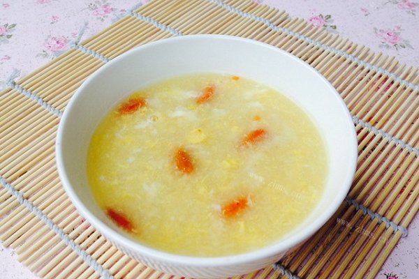 养生早餐之健脾养胃-鸡蛋小米粥
