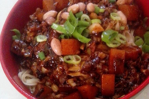 自制炸酱面（三星厨师）