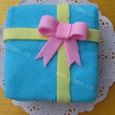 翻糖蛋糕（四）-《礼物盒》