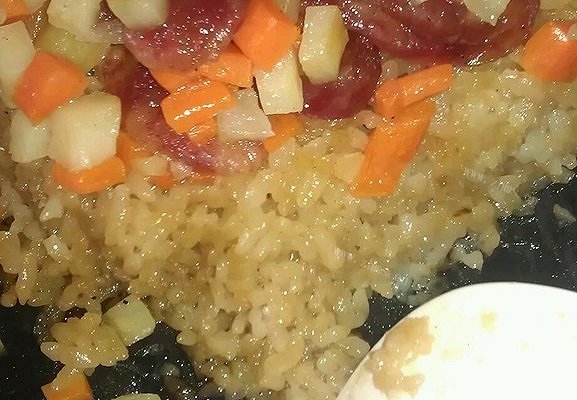 腊肠煲仔饭(塔吉锅版)