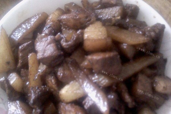 白萝卜红烧肉
