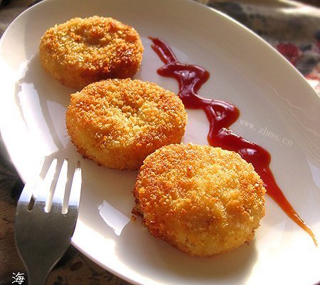 鸡肉可乐饼