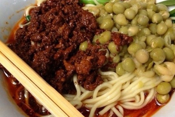 正宗重庆妹子的麻辣米线