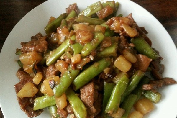 肉片炒土豆豆角