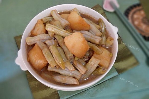 家常素烧土豆炖豆角