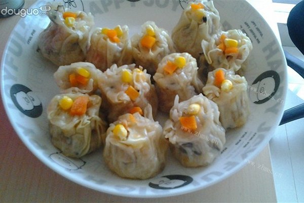 营养的香菇肉沫烧麦