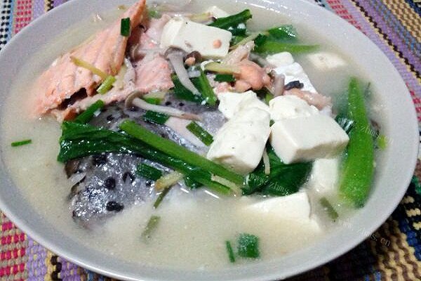 三文鱼头豆腐汤
