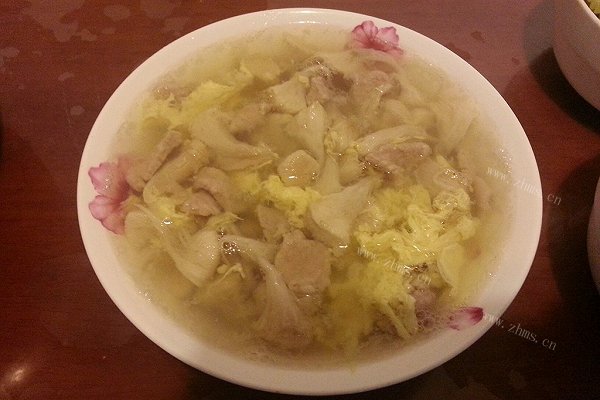 「养胃汤」猴头菇肉片蛋花汤
