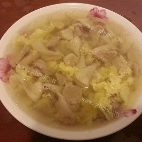 「养胃汤」猴头菇肉片蛋花汤