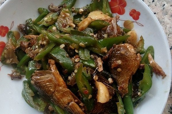 自制辣椒鱼干
