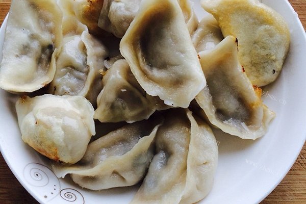电饭煲煎饺子