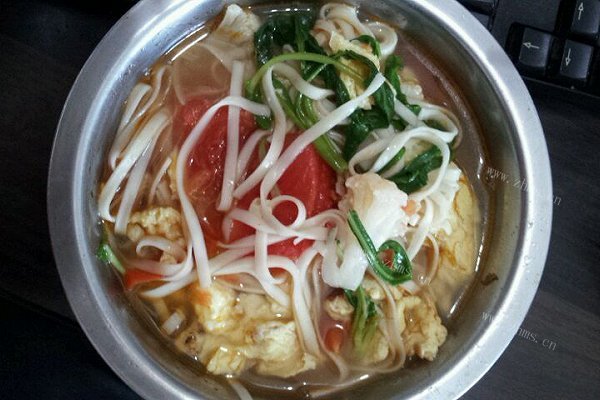 家庭版西红杮鸡蛋面