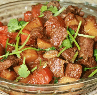 西红柿焖牛肉