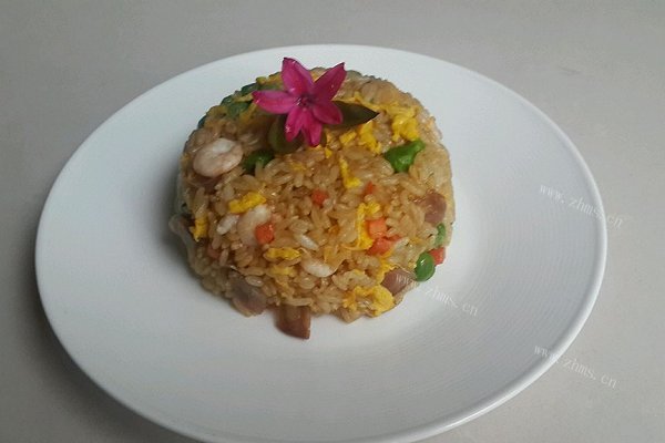 懒人版酱油蛋炒饭