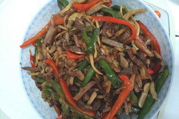 美味干煸芋头牛肉丝