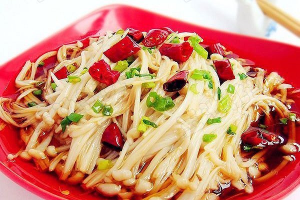 家常白灼金针菇
