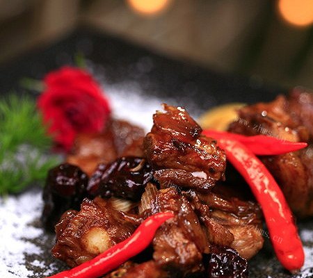 桂圆红枣烧排骨