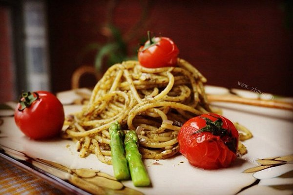 美味青酱意面