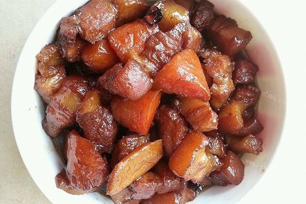 家常胡萝卜烧红烧肉