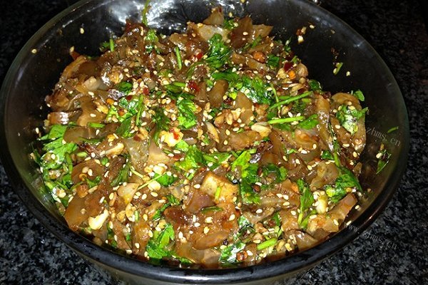 凉拌麻辣牛筋