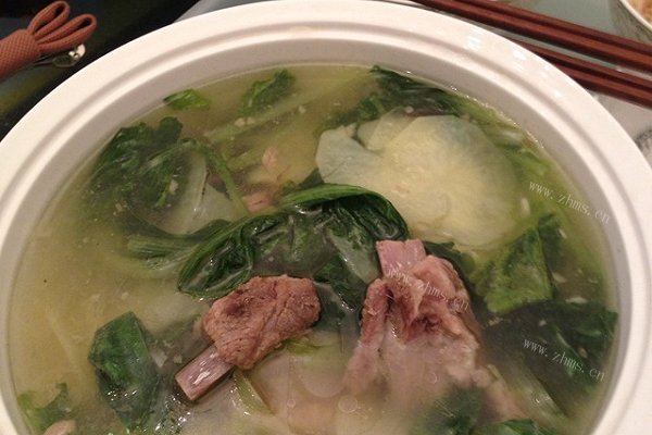 小白菜土豆排骨汤