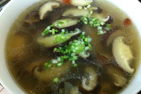 美容养颜-香菇鸡汤
