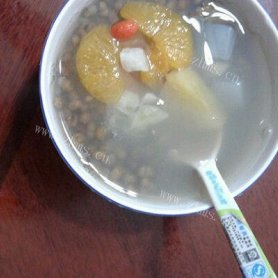 自制水果绿豆汤