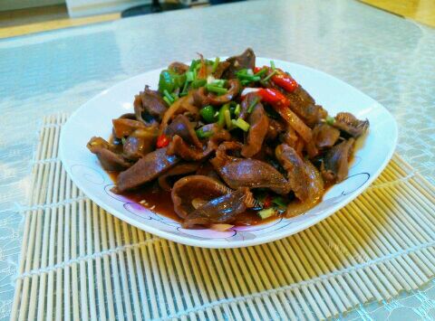家常爆炒鸭胗`