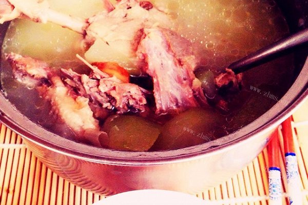 家常鸭腿冬瓜汤
