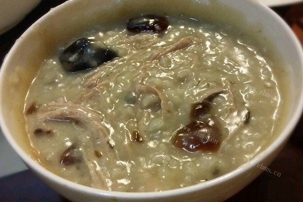 家味皮蛋瘦肉粥