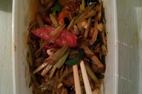 芹菜炒肉