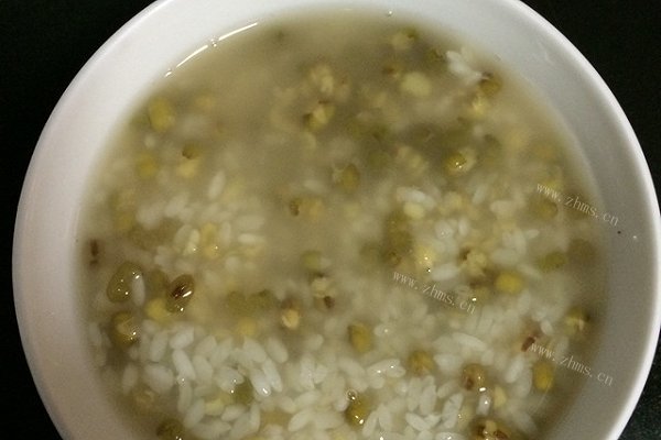解暑绿豆糯米汤