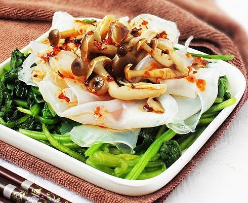 #美食记#红油菠菜粉皮