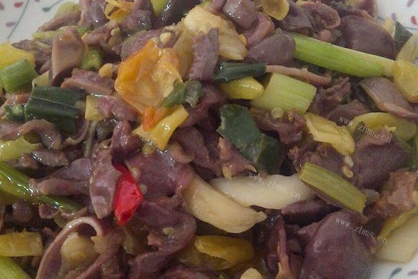 泡椒炒鸡肾